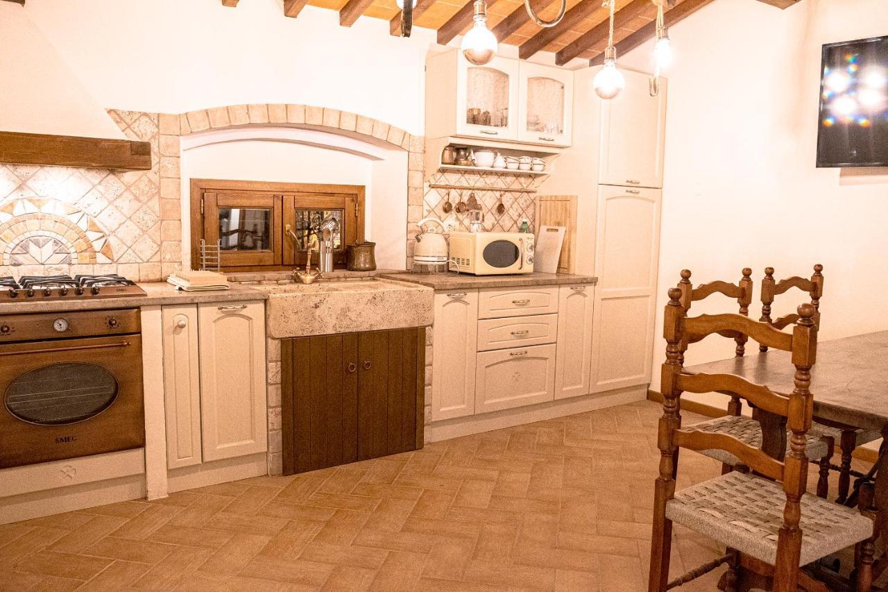 Casa Alle Monache กัมบาสซี แตร์เม ภายนอก รูปภาพ